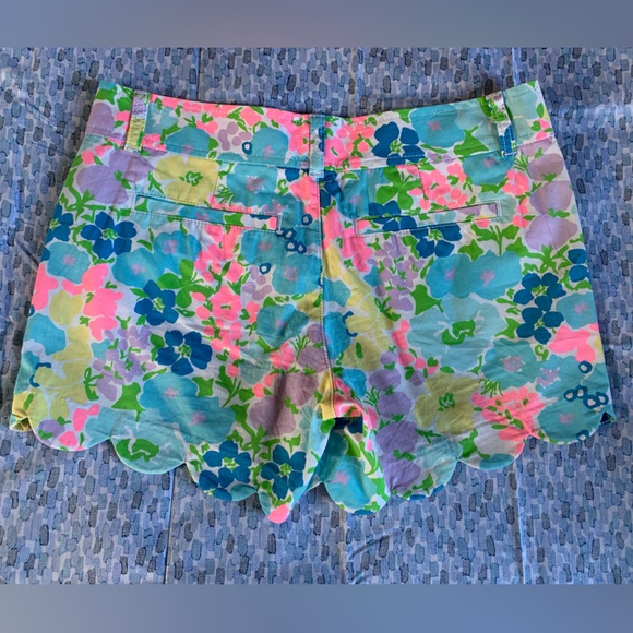 🌸 Lily Pulitzer Buttercup Shorts🌸 - Picture 8 of 11
